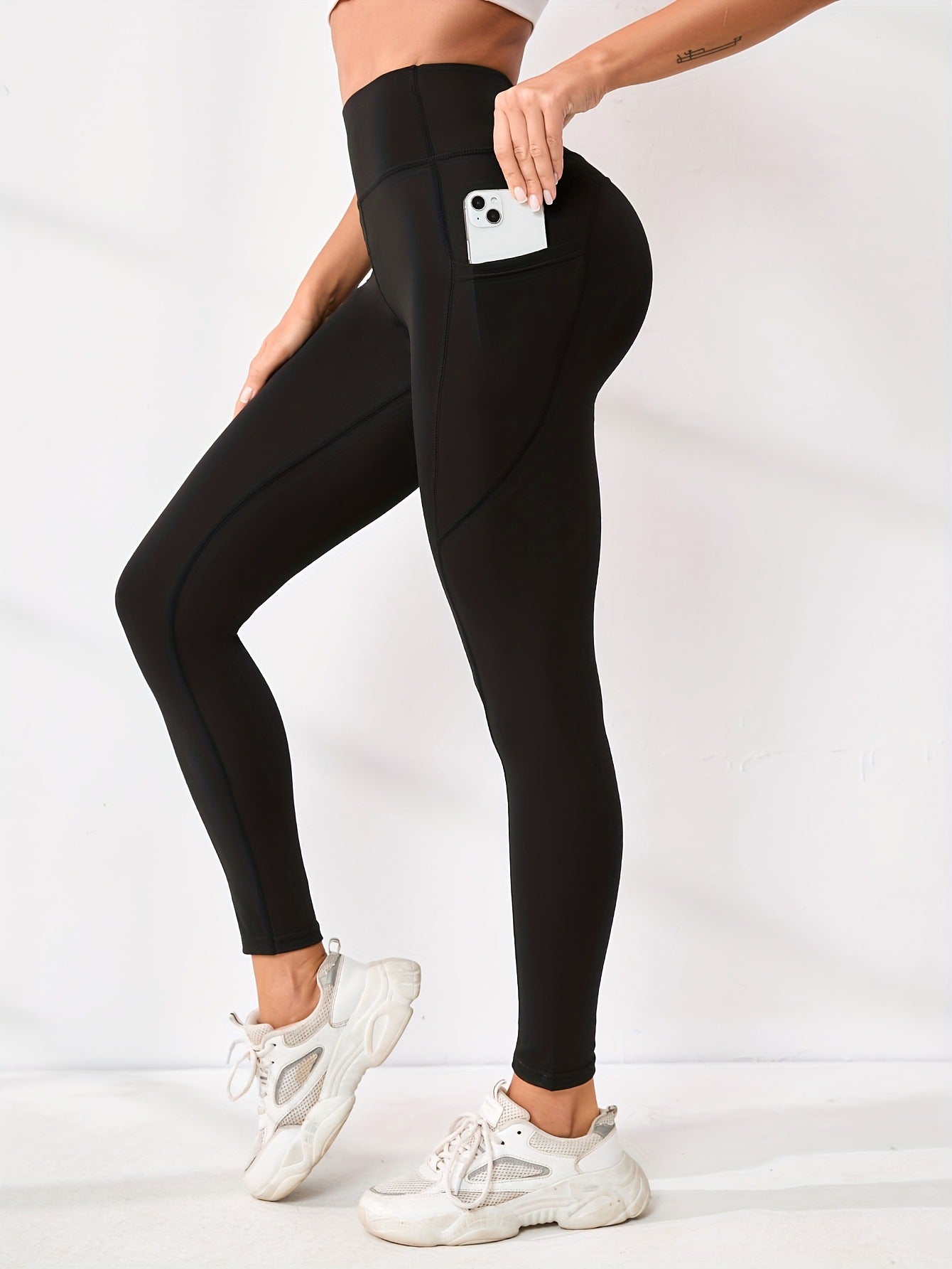 FormFlow Pocketed High-Rise Contour Leggings